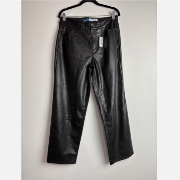 Old Navy High Waisted OG Loose Faux Leather Pant-Black Size 10 Petite NWT - Picture 2 of 6